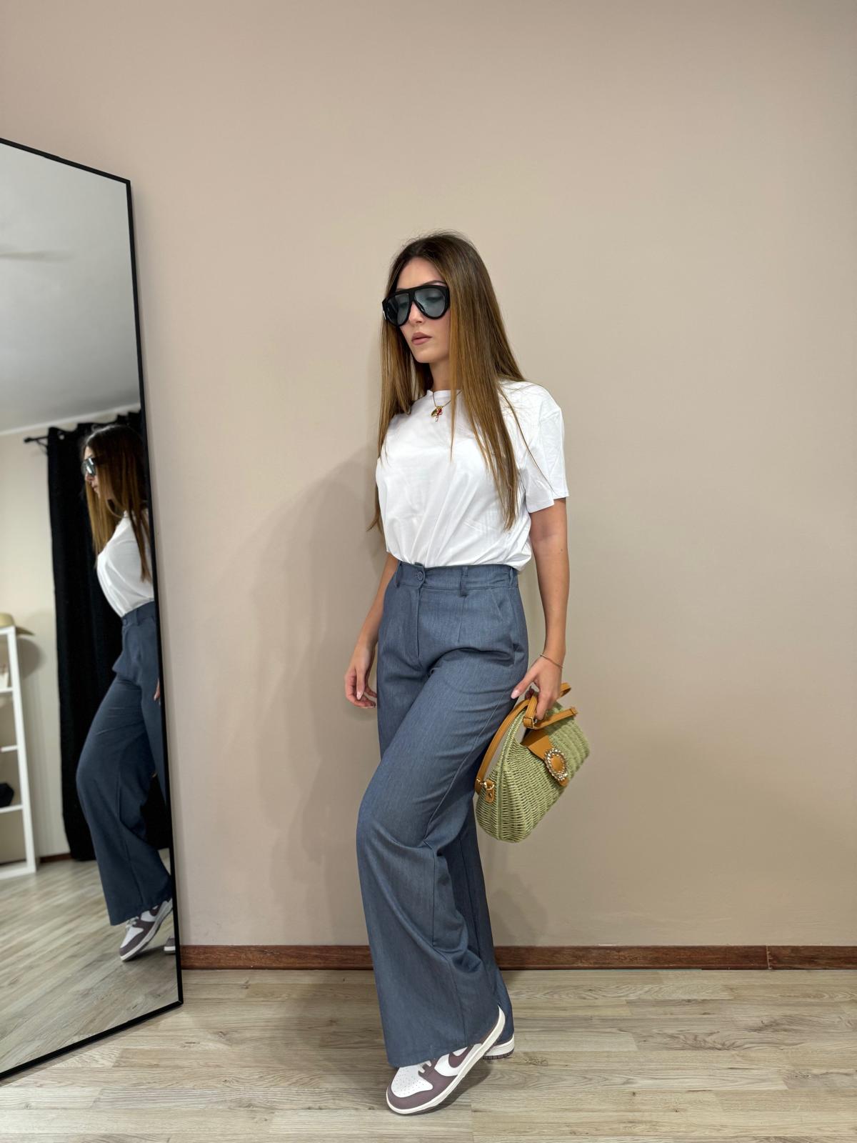 Pantalone wide leg jeansato