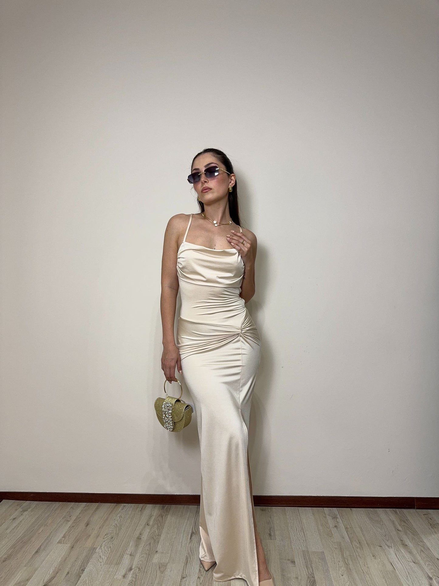 Abito Freya champagne
