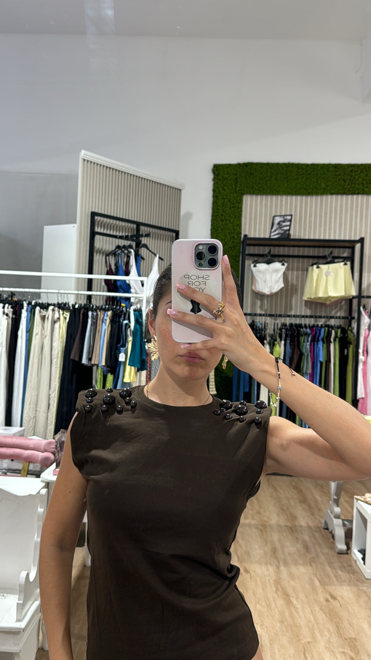 T-shirt perle con spalline choco