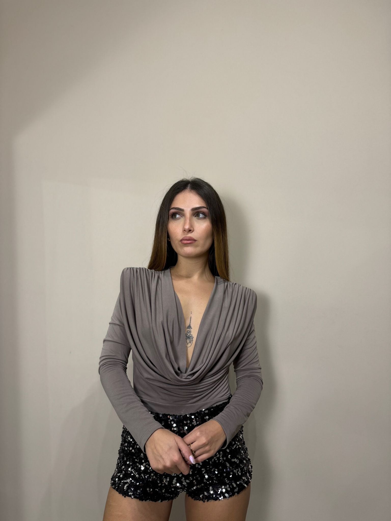 Maglia Margot con spalline fango