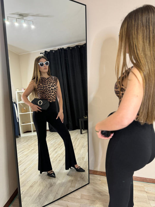 Pantalone elasticizzato a zampa nero