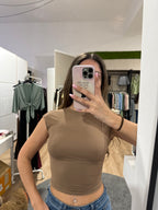 T-shirt scollo schiena cappuccino