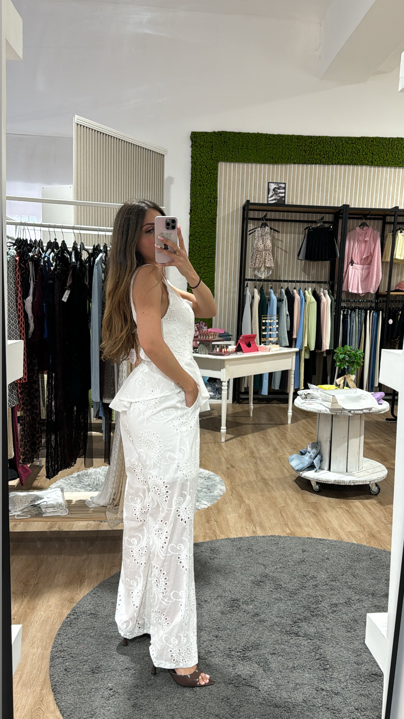 Coordinato Daly white