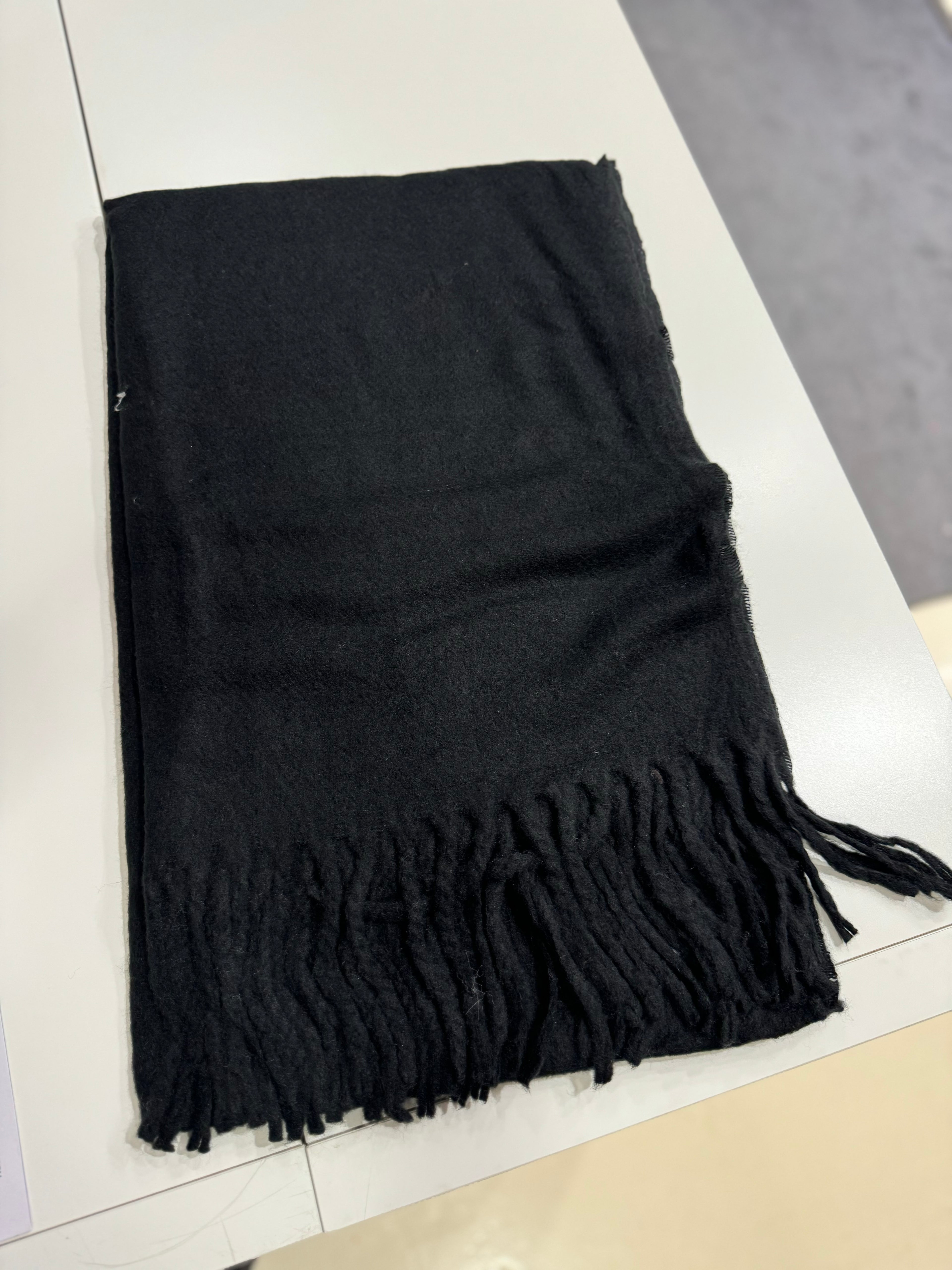 Sciarpone Frida black