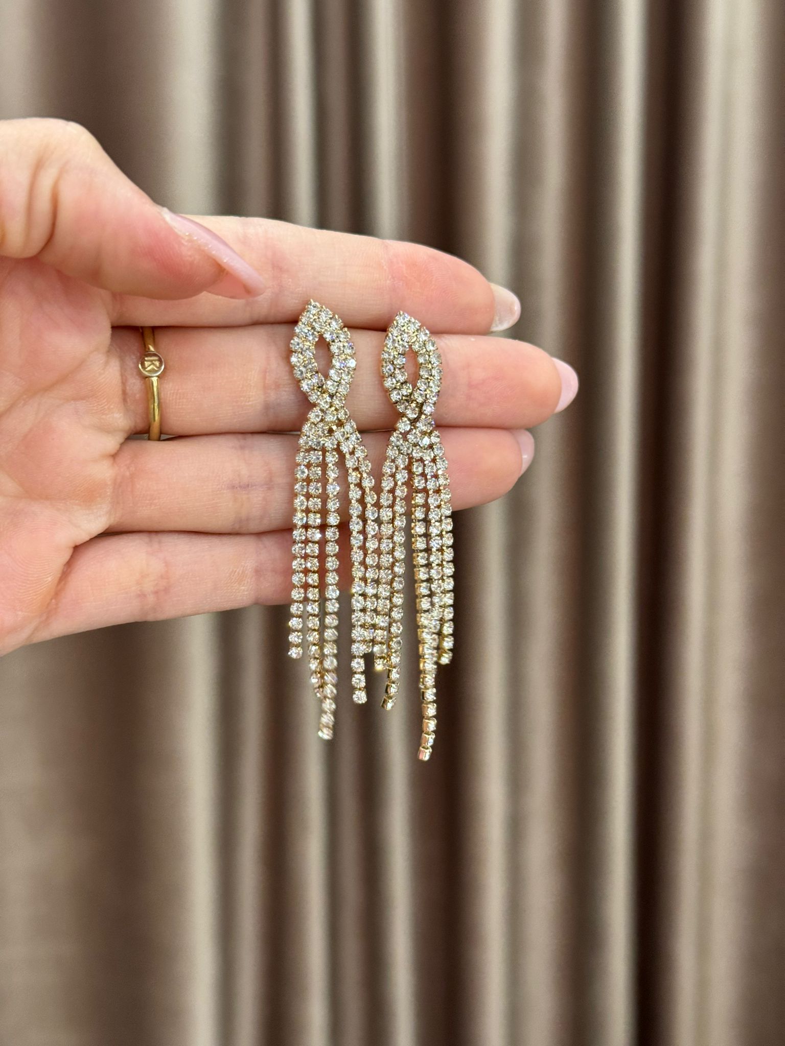 Orecchini strass pendenti oro